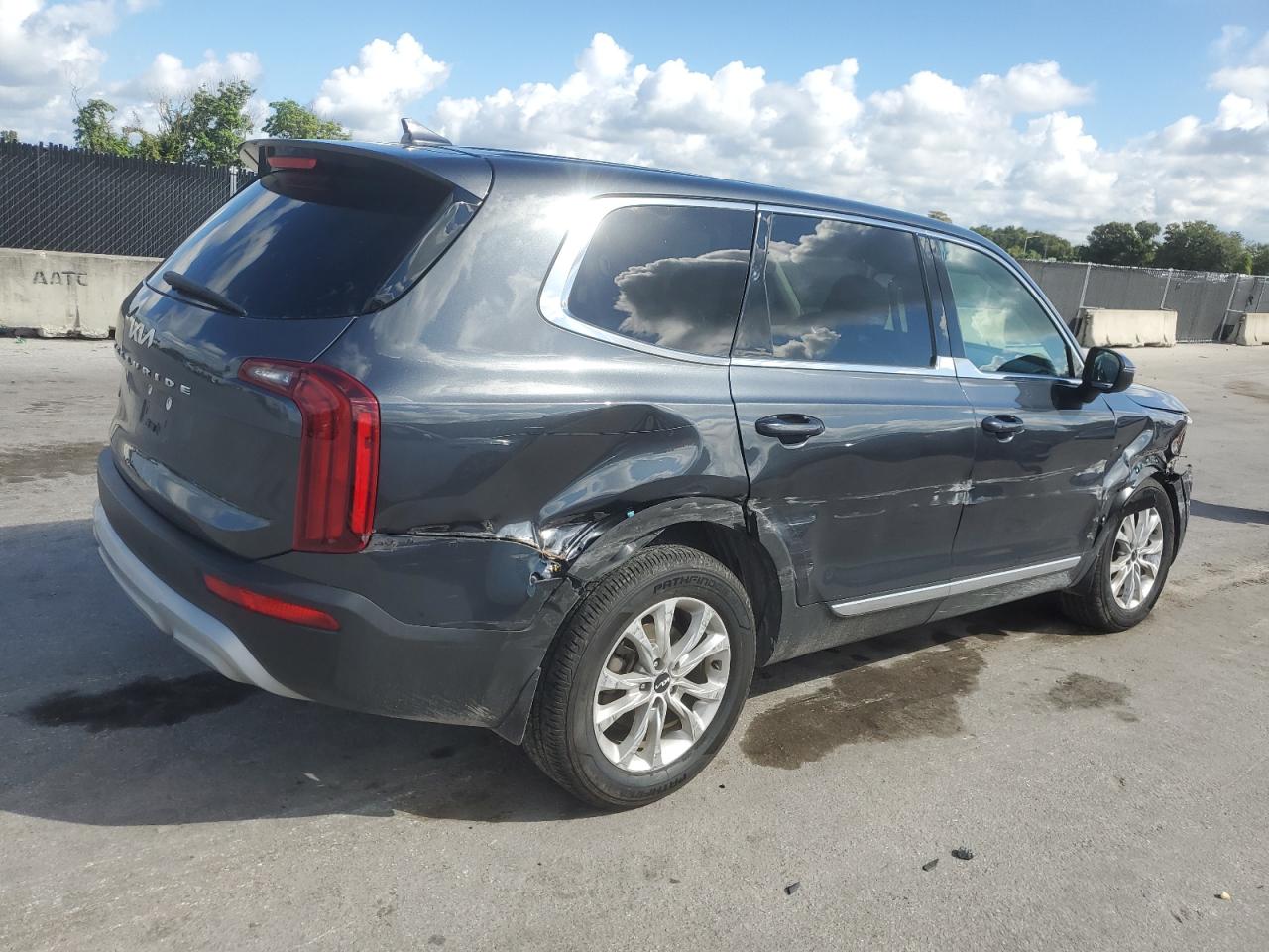 KIA TELLURIDE LX