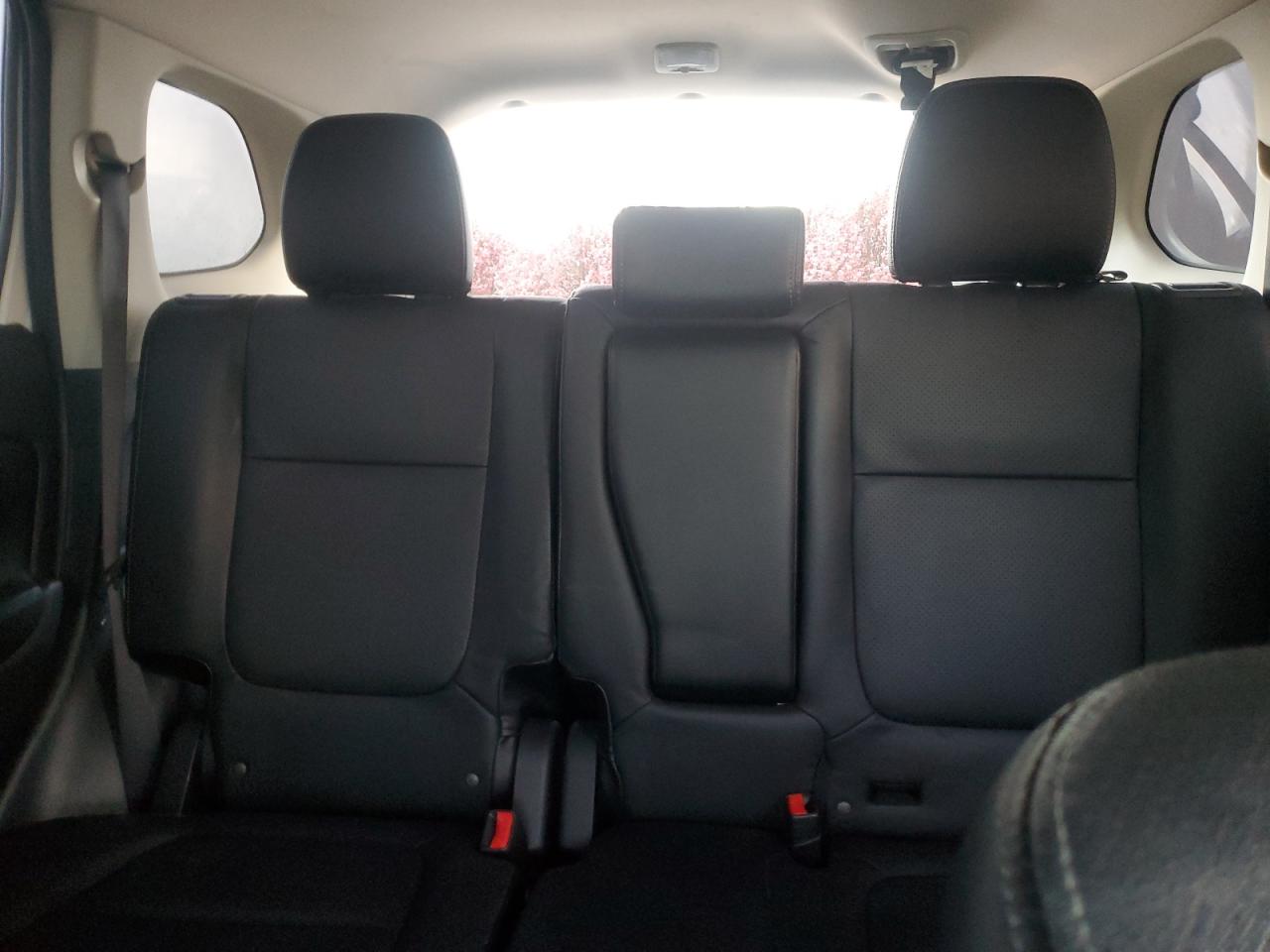 MITSUBISHI OUTLANDER SE