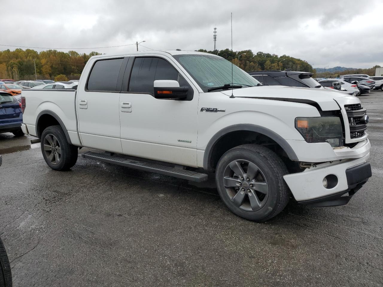 FORD F-150 SUPERCREW