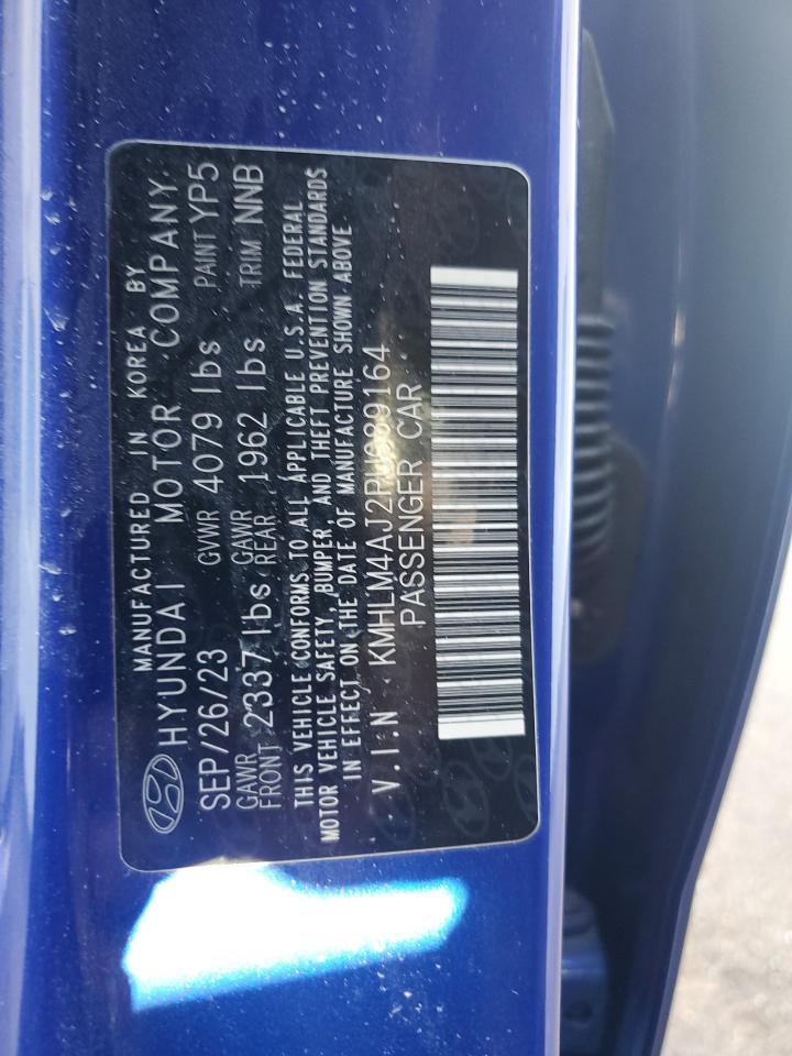 HYUNDAI ELANTRA BLUE