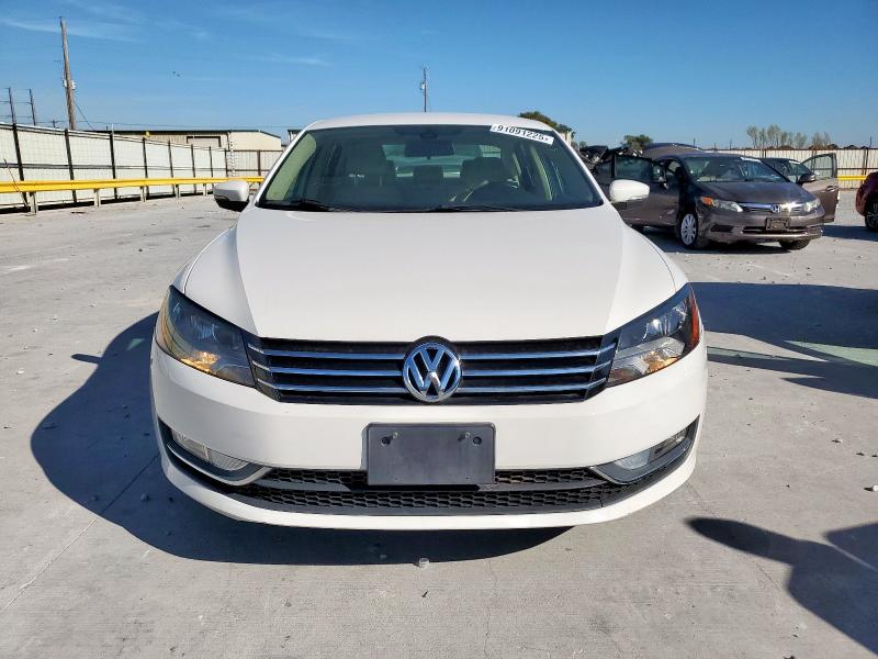 2015 VOLKSWAGEN PASSAT S - Other View