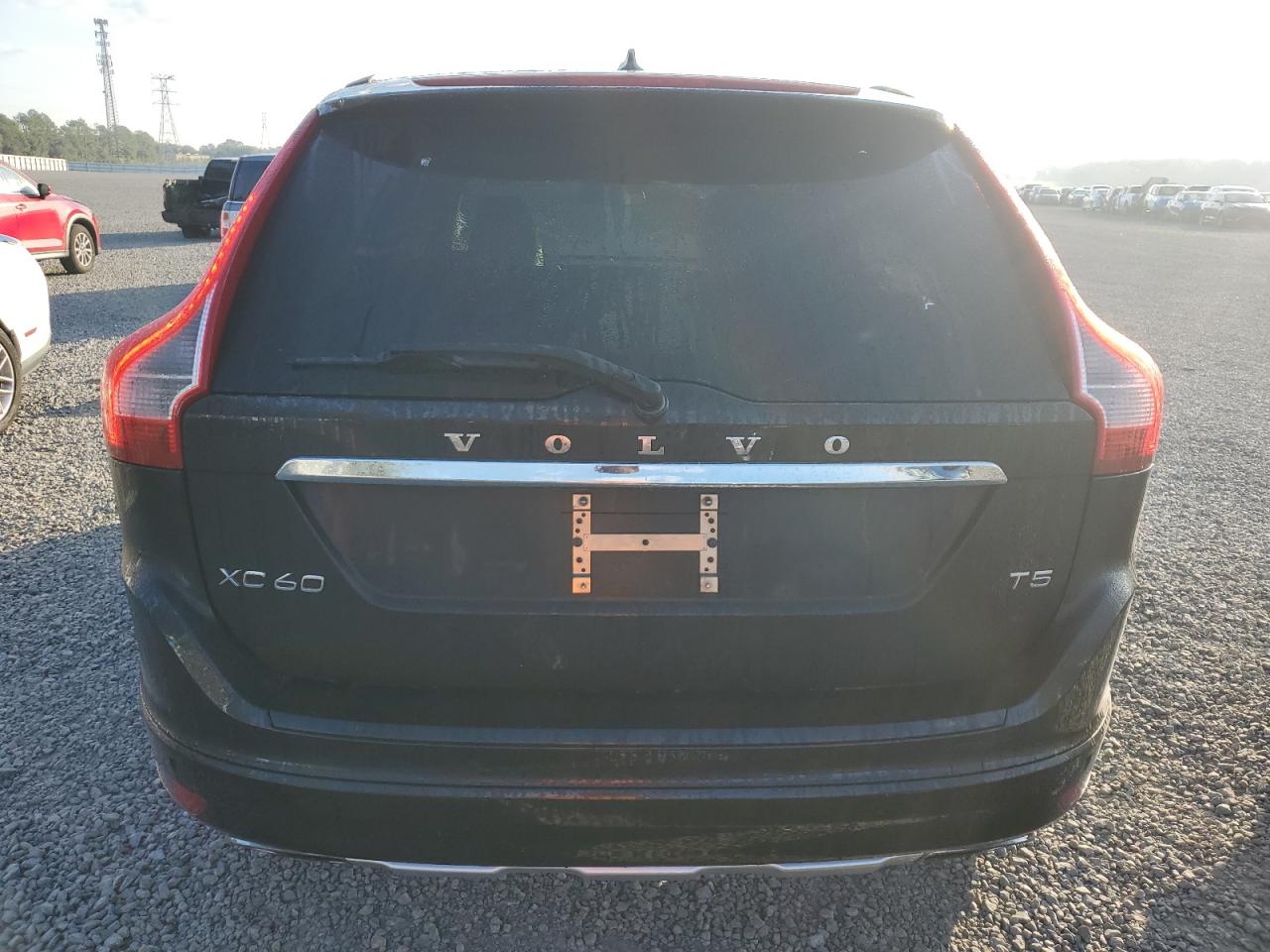 VOLVO XC60 T5 PREMIER+