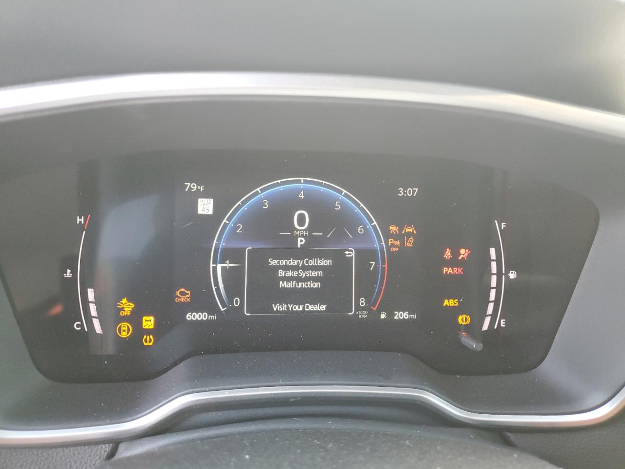 TOYOTA COROLLA CROSS XLE