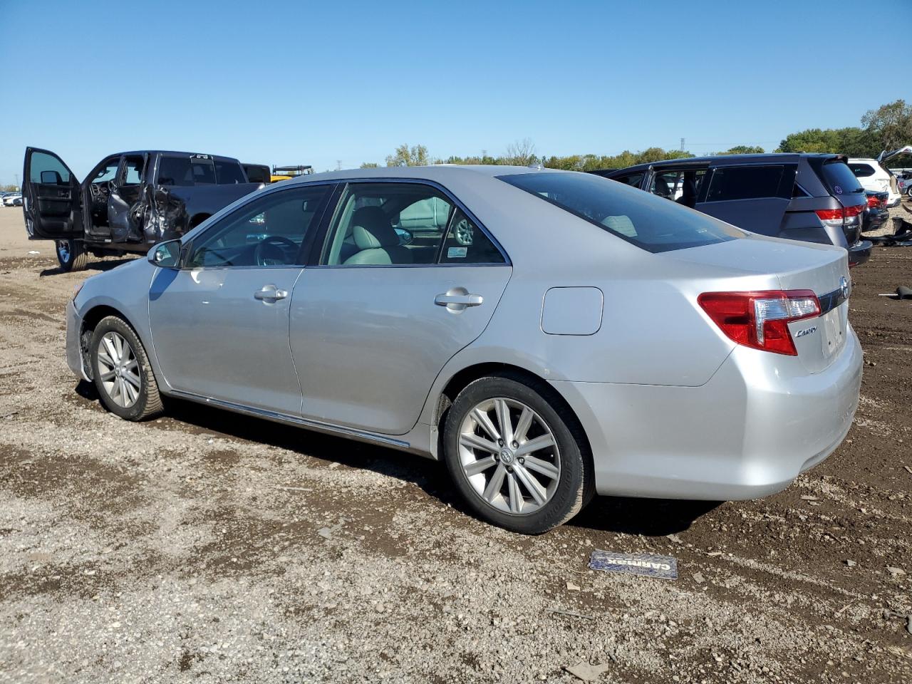TOYOTA CAMRY BASE