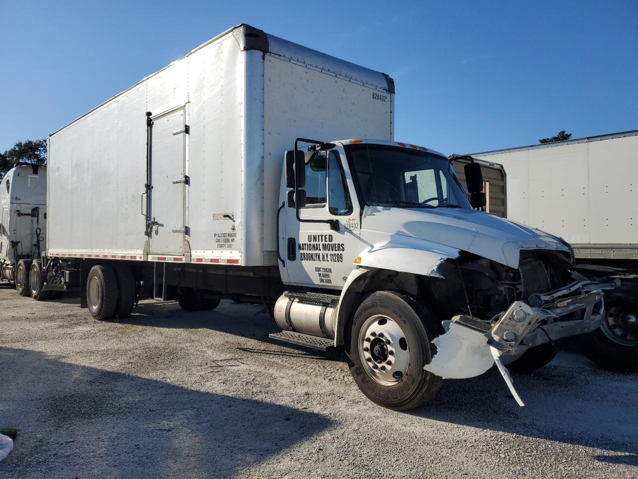 Lot #3285651288 2019 INTERNATIONAL 4000 4300