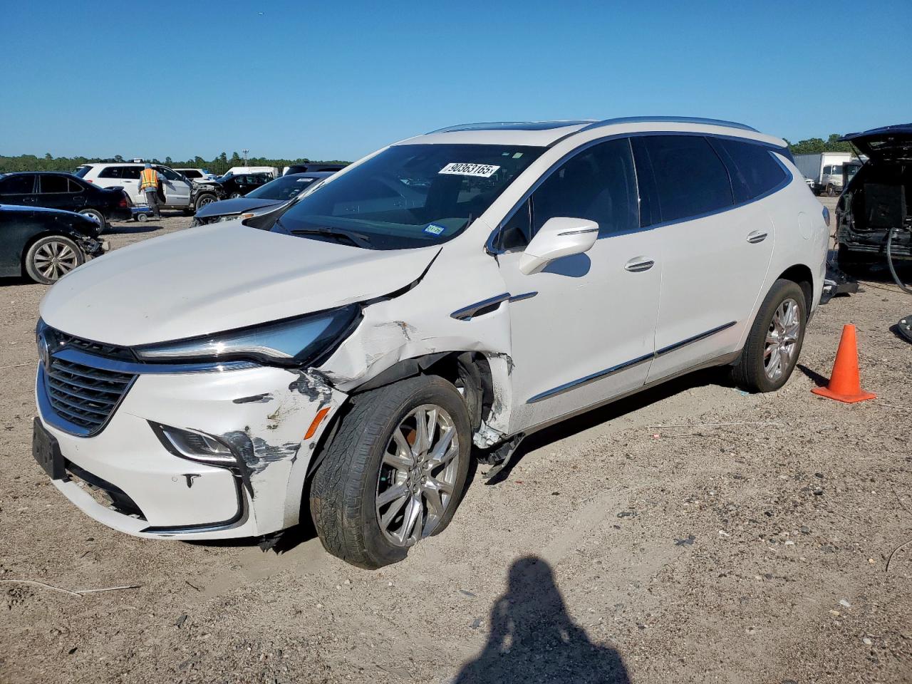 BUICK ENCLAVE ESSENCE