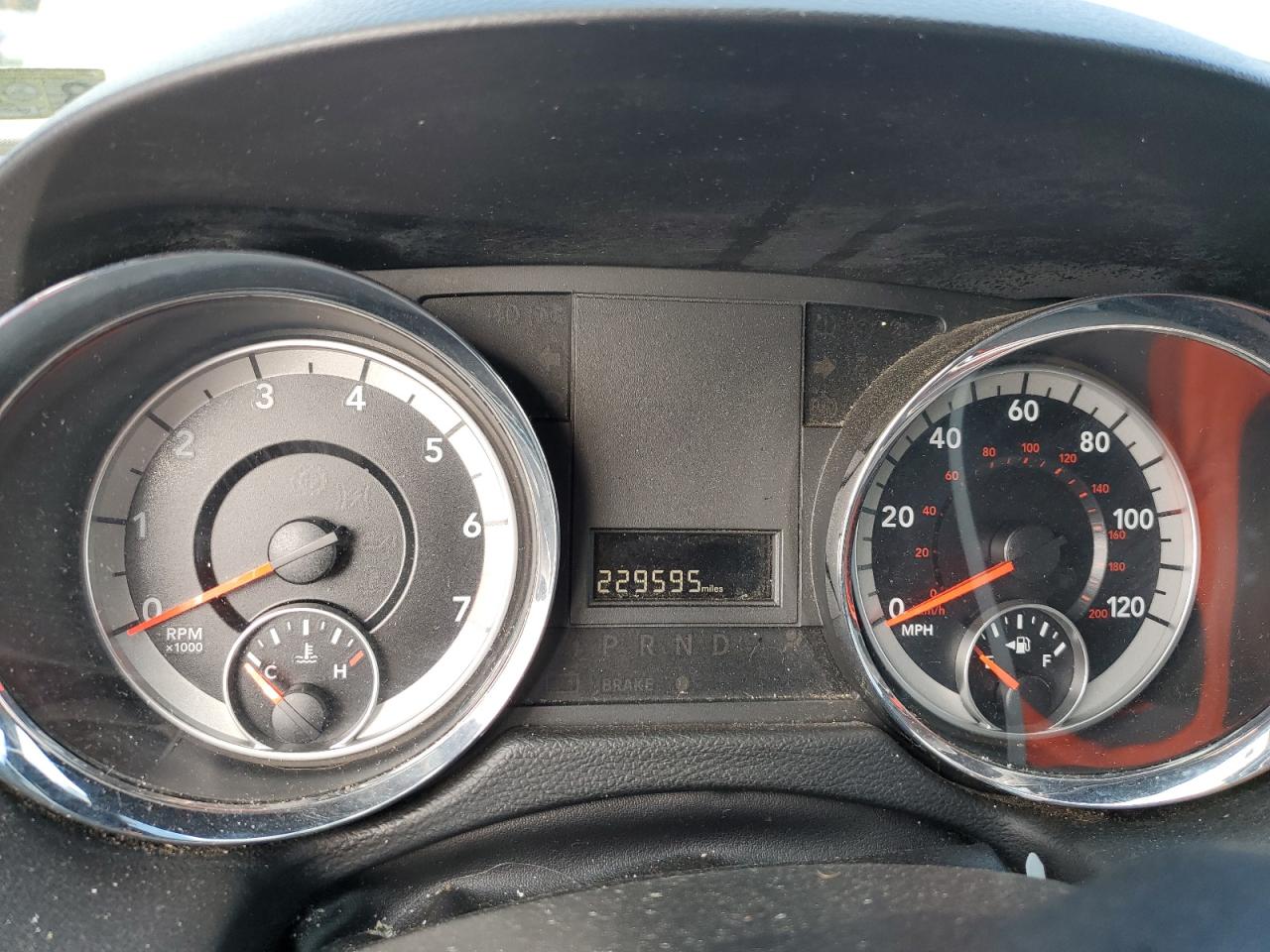 Lot #3310426971 2019 DODGE GRAND CARA