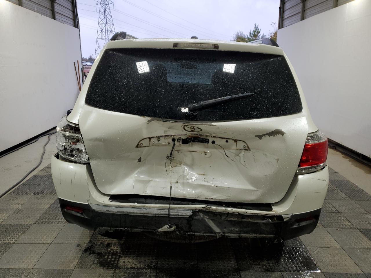 TOYOTA HIGHLANDER LIMITED