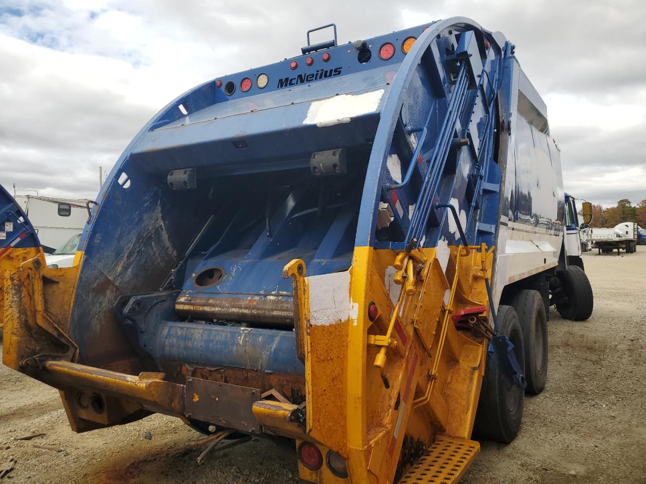 Lot #3287483997 2013 AUTOCAR LLC XPEDITOR