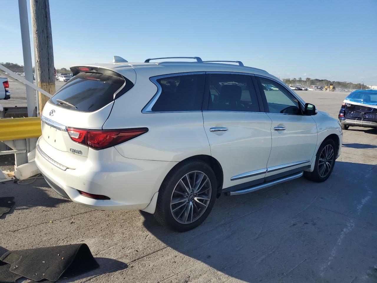 INFINITI QX60