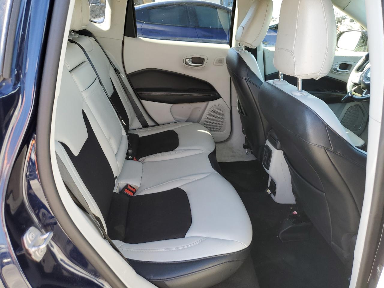 JEEP COMPASS LATITUDE