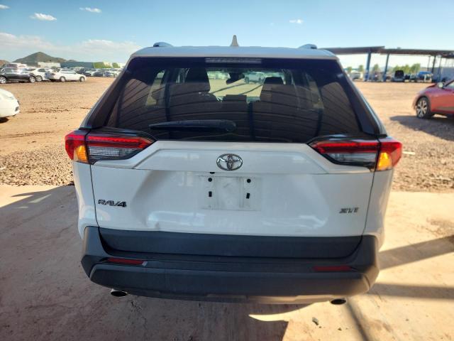 2020 TOYOTA RAV4 XLE #3298153260