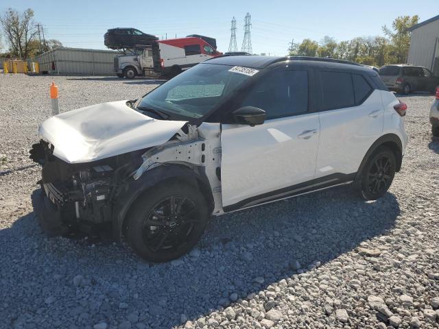 NISSAN KICKS SR