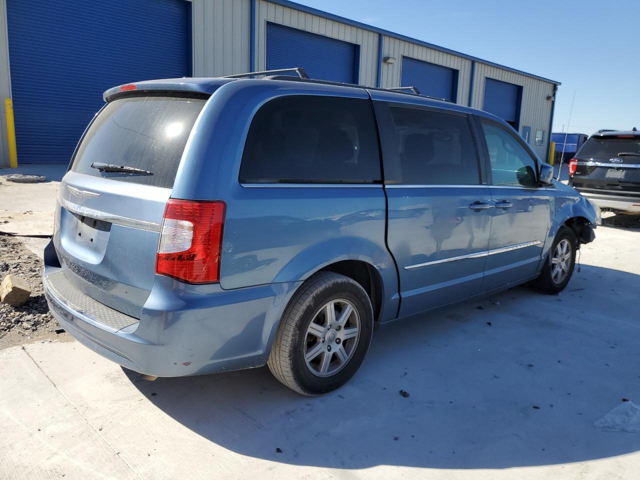 CHRYSLER TOWN & COUNTRY TOURING