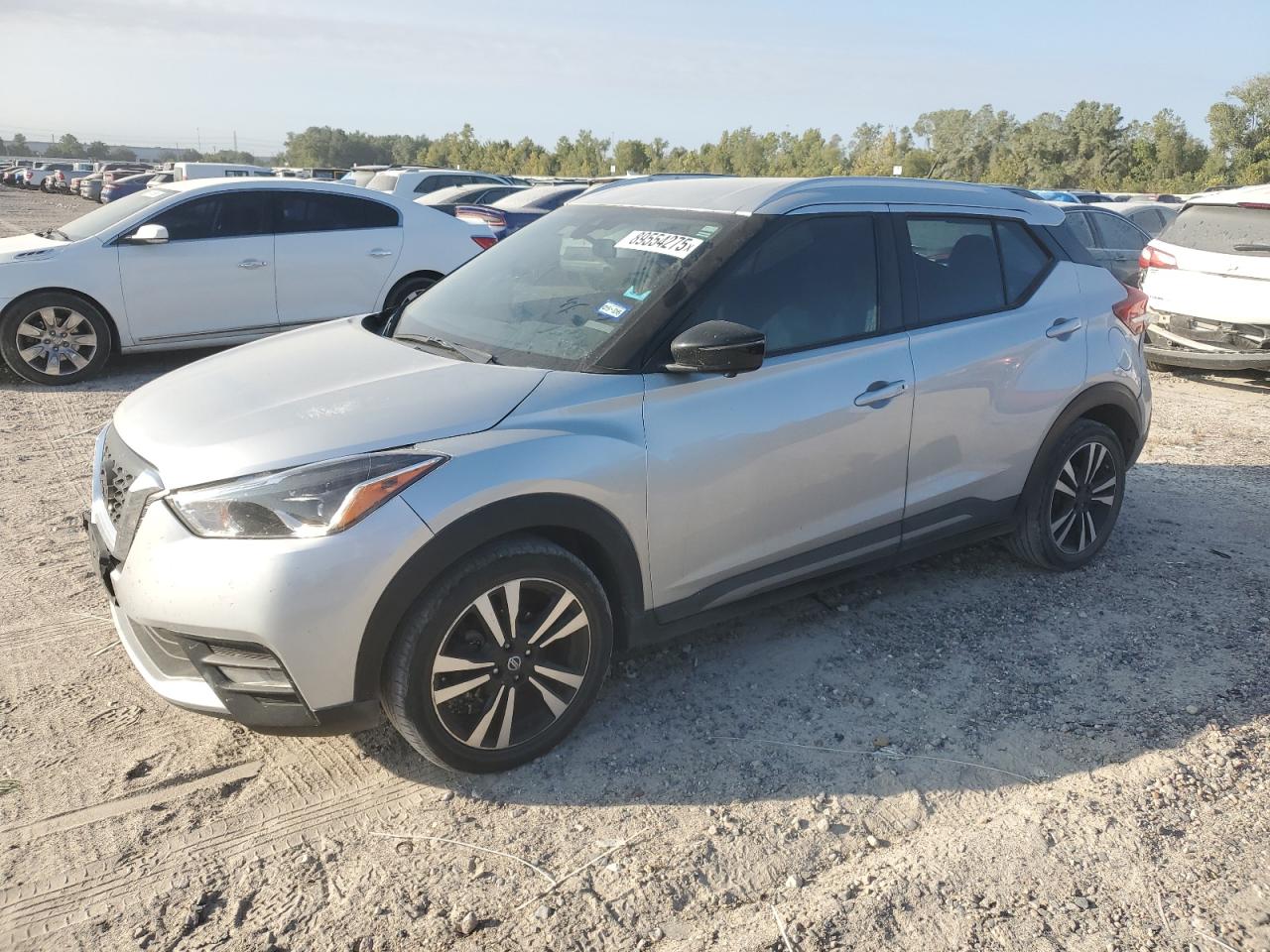 NISSAN KICKS SR