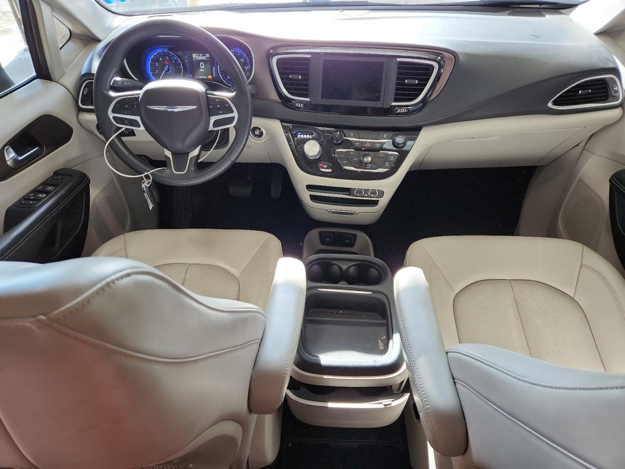 CHRYSLER VOYAGER LXI