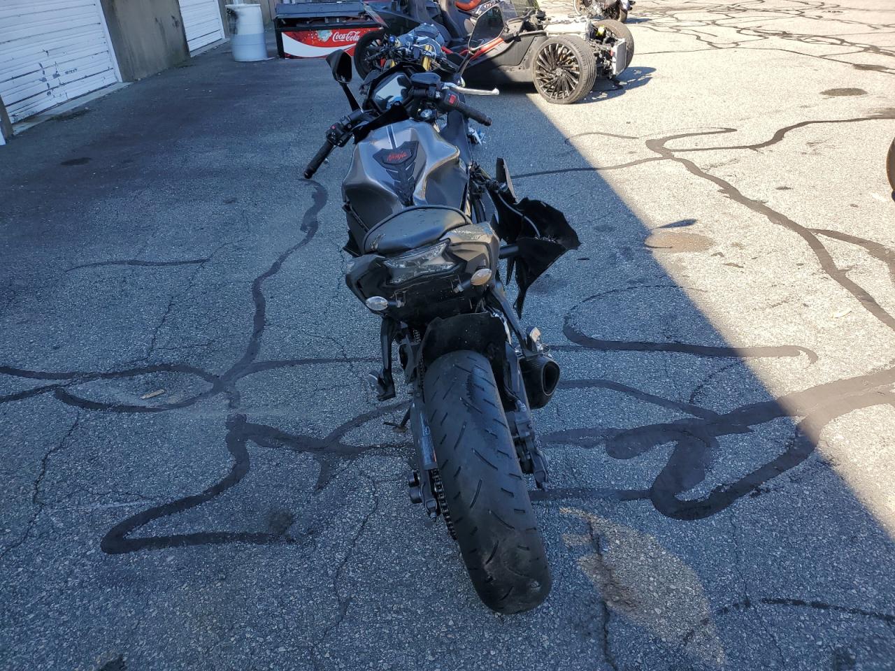 Lot #3266801355 2021 KAWASAKI EX650 M