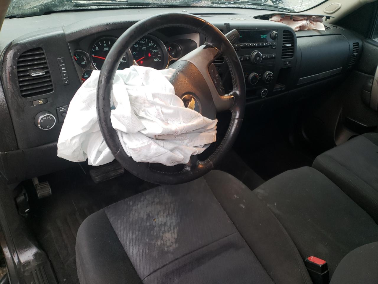 CHEVROLET SILVERADO C1500 LT