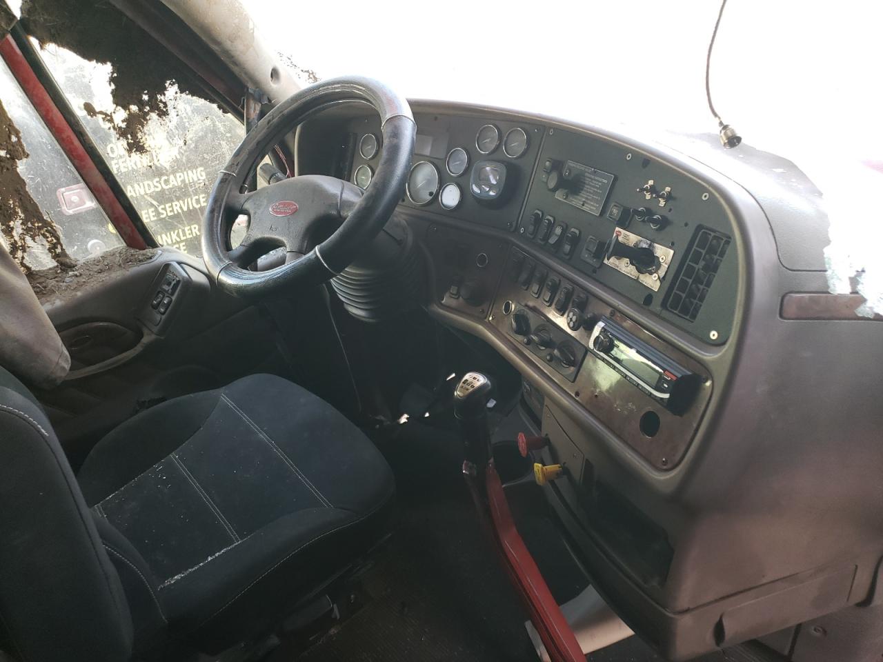 Lot #3311502300 2012 PETERBILT 587