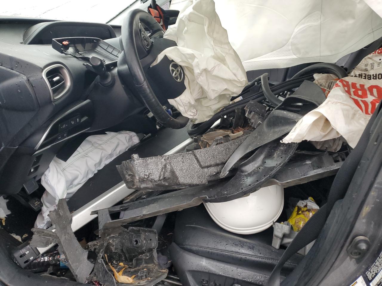 TOYOTA PRIUS PRIME LE