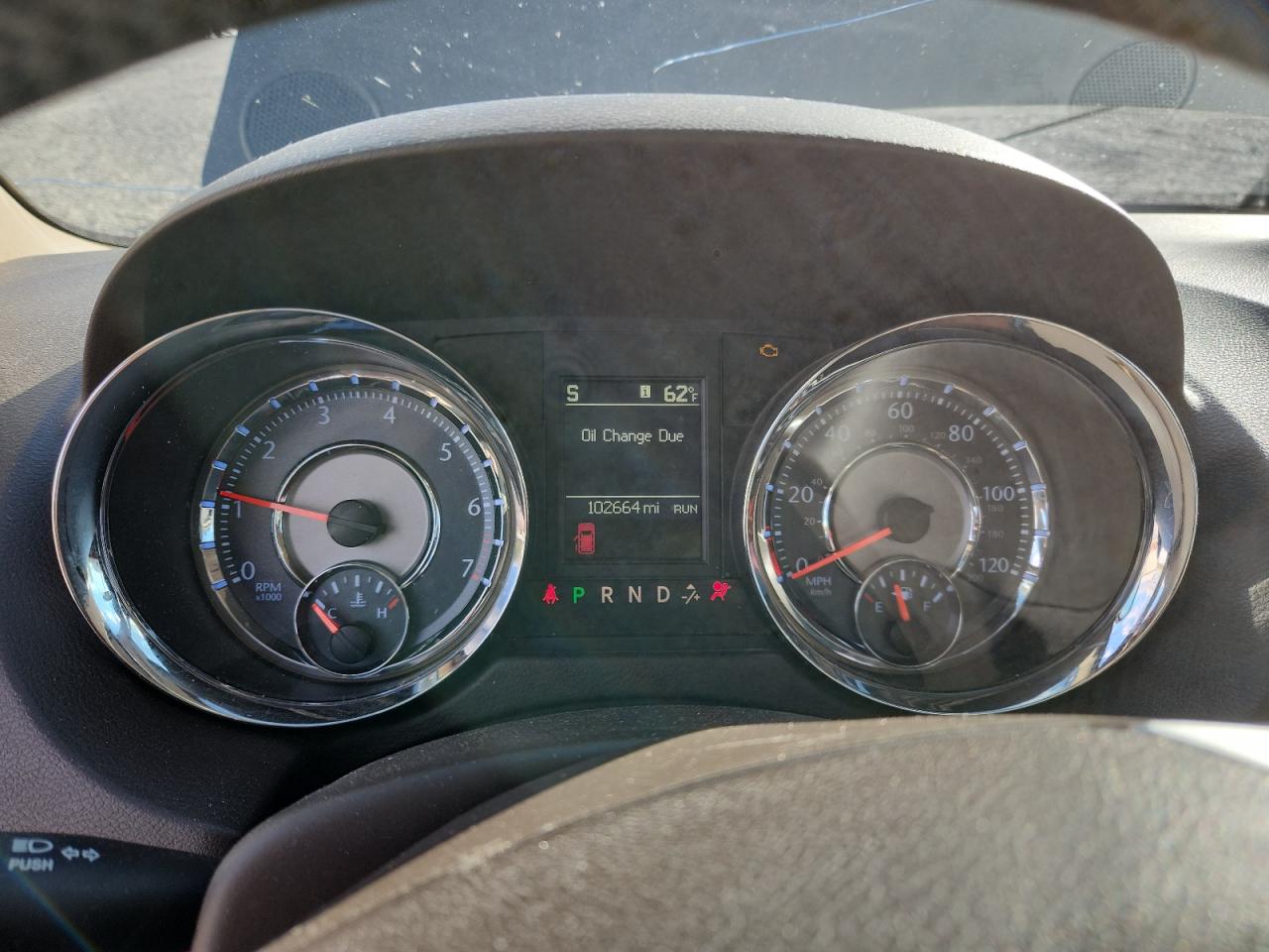 CHRYSLER TOWN & COUNTRY TOURING L