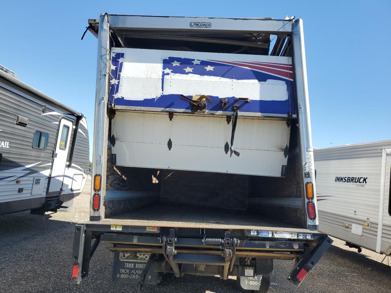 Lot #3270031367 2022 ISUZU NQR