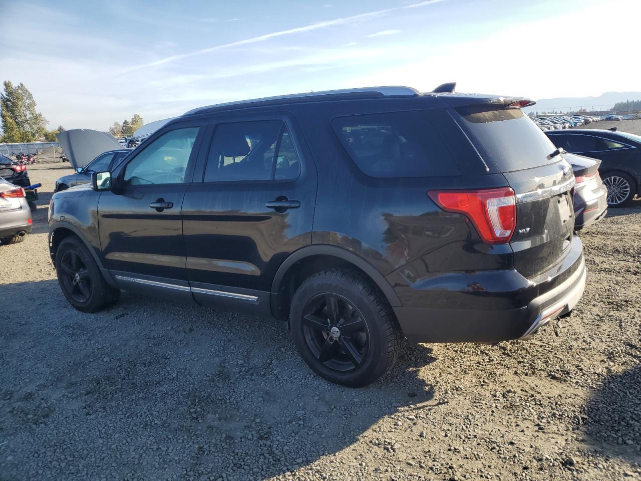 FORD EXPLORER XLT