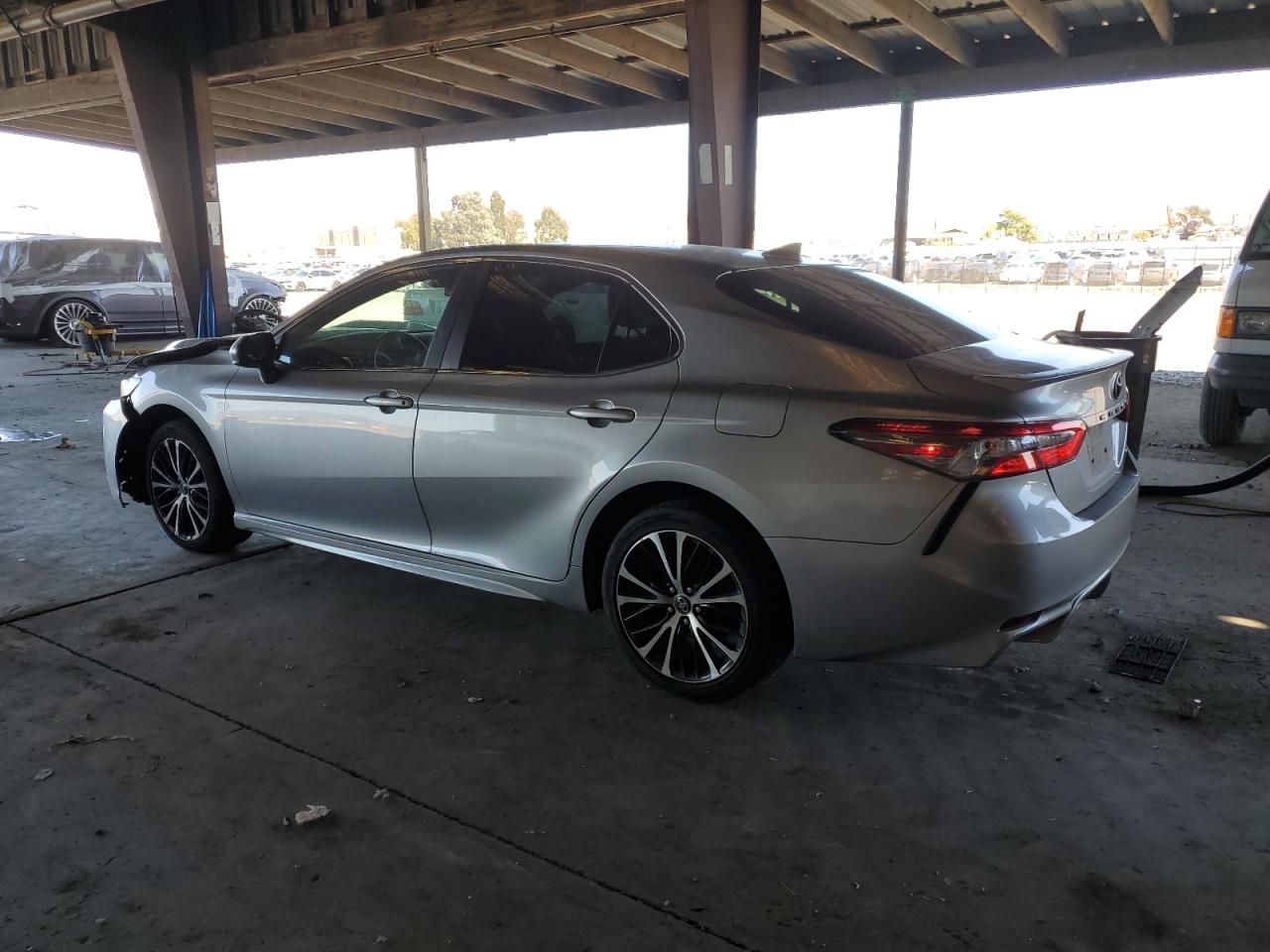 TOYOTA CAMRY L