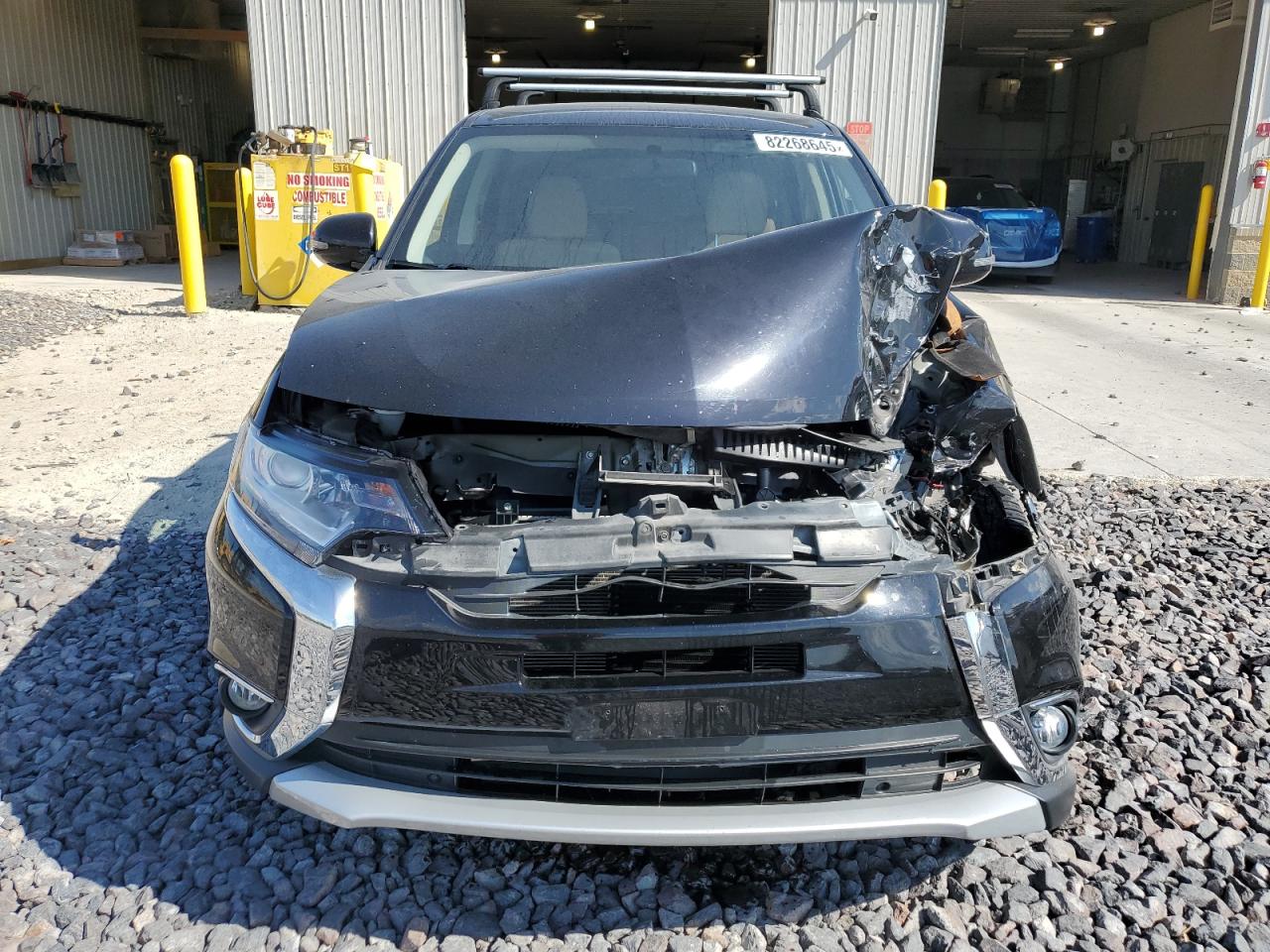 MITSUBISHI OUTLANDER SE