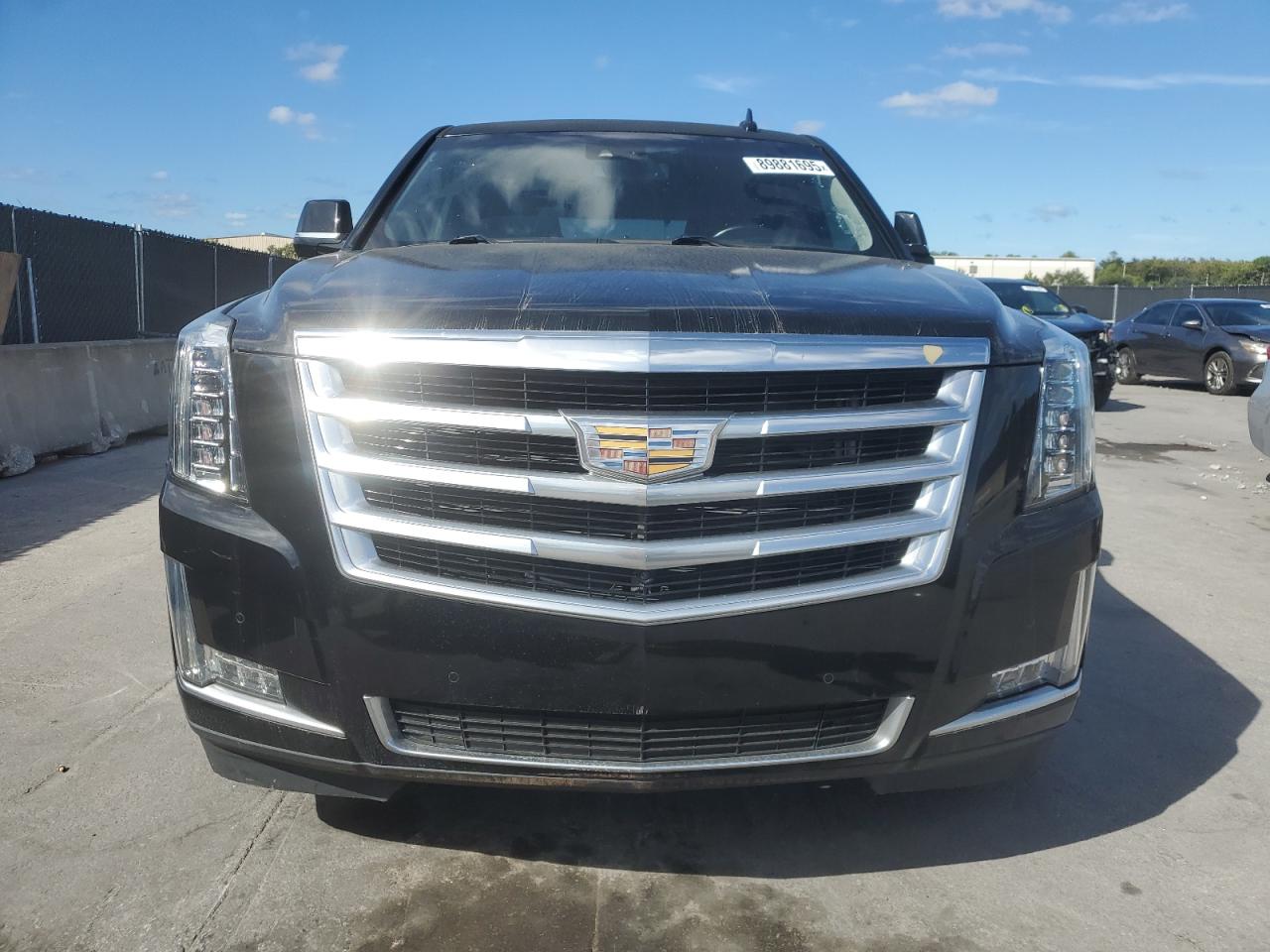 CADILLAC ESCALADE LUXURY