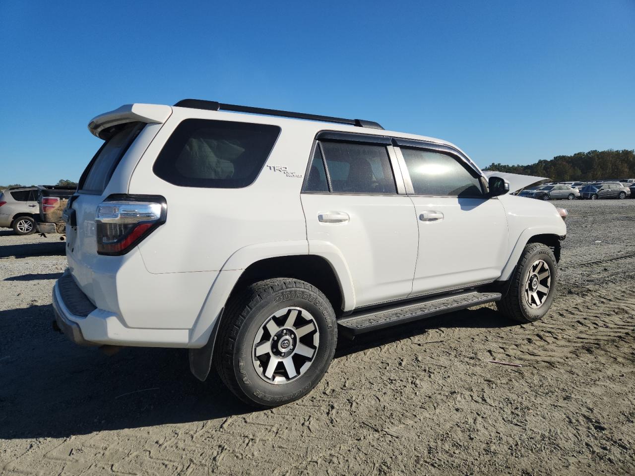 TOYOTA 4RUNNER SR5/SR5 PREMIUM