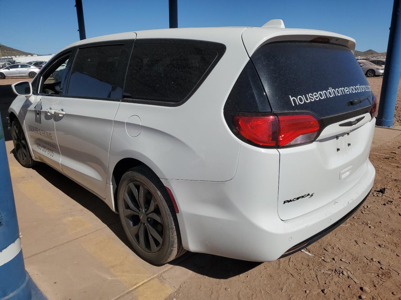 CHRYSLER PACIFICA TOURING PLUS