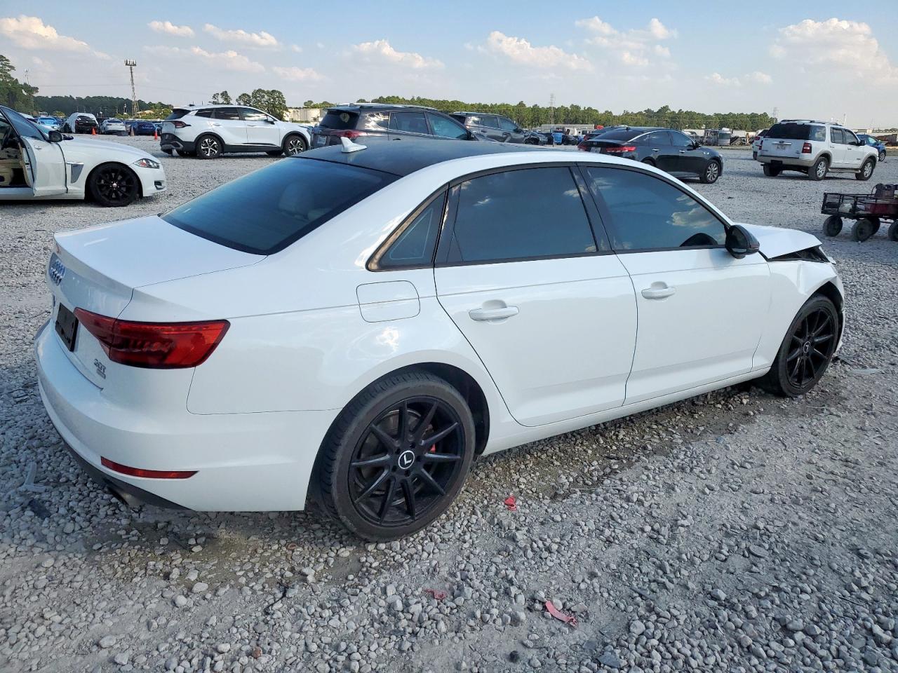 AUDI A4 ULTRA PREMIUM