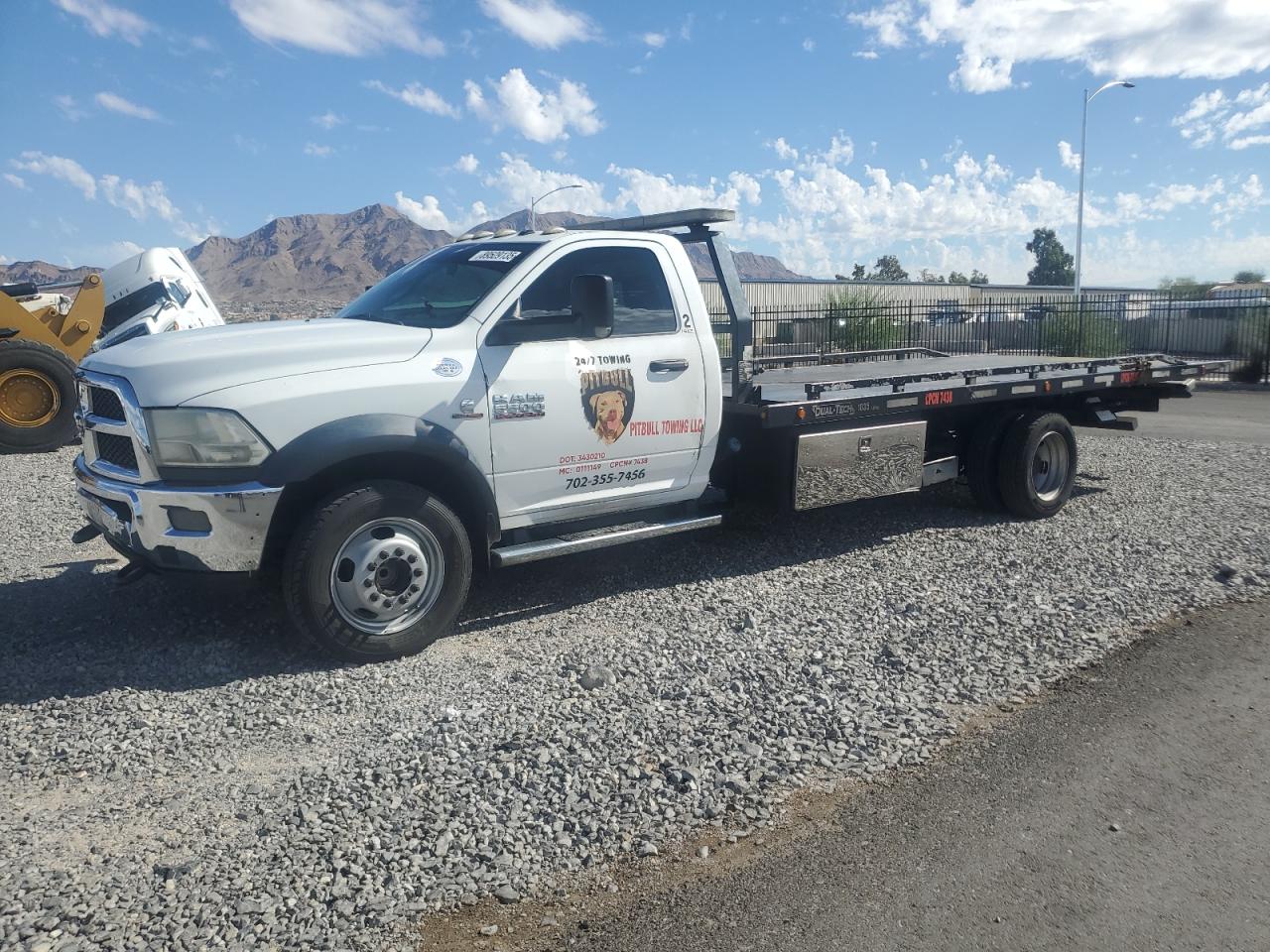 Lot #3272119795 2017 RAM 5500