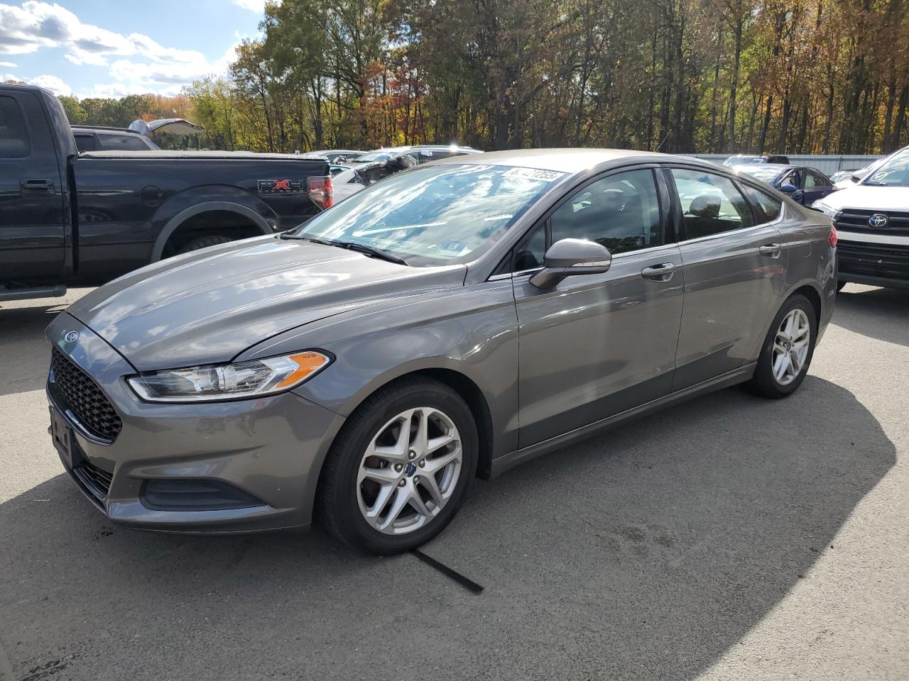 FORD FUSION SE