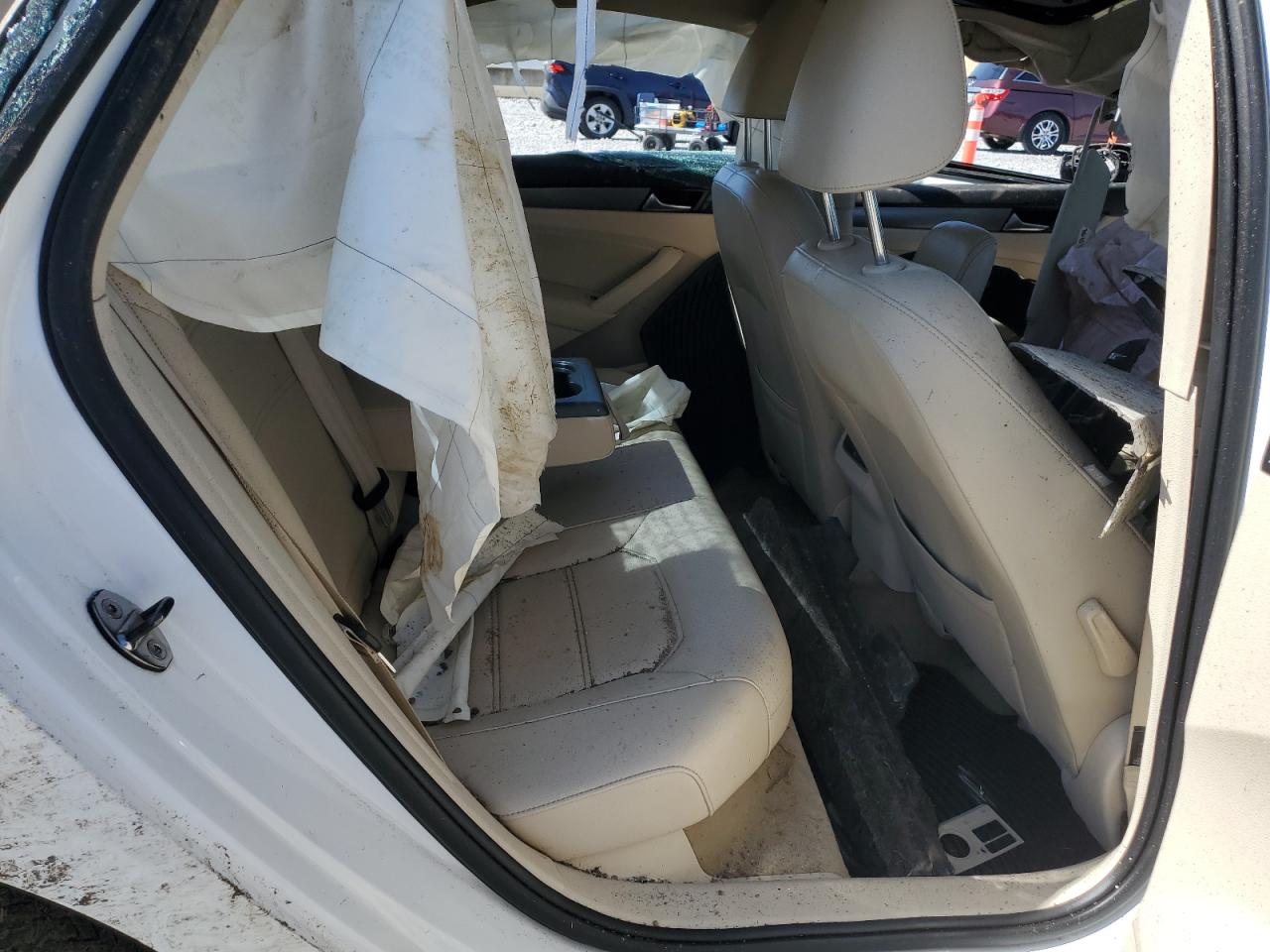 VOLKSWAGEN PASSAT SE