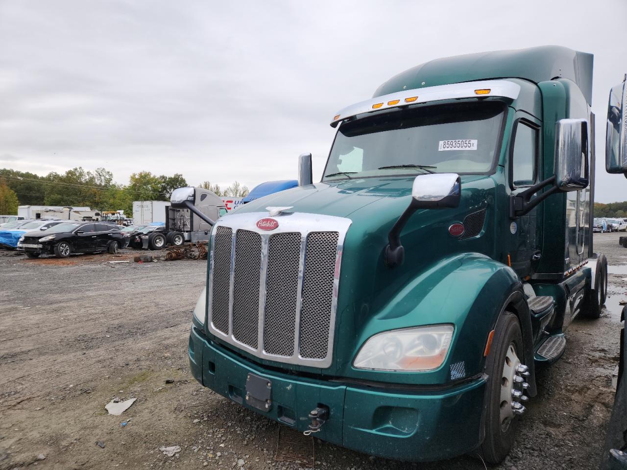 Lot #3275578799 2020 PETERBILT 579