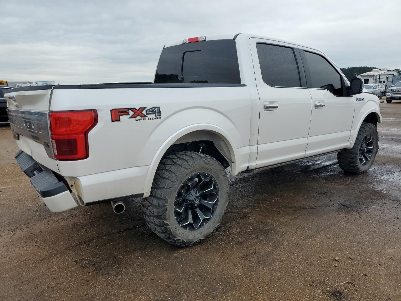 FORD F-150 SUPERCREW