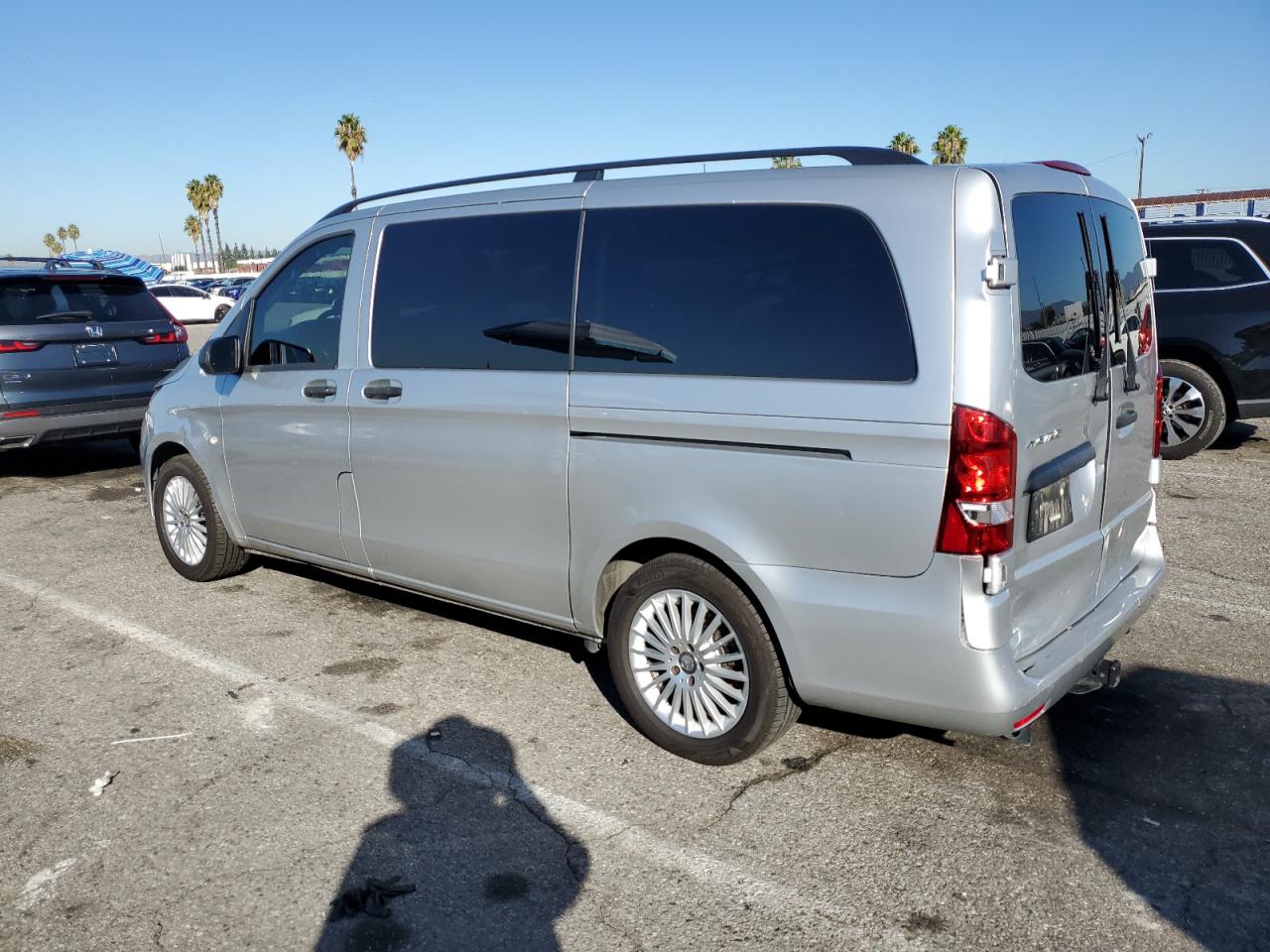 MERCEDES-BENZ METRIS