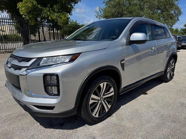 MITSUBISHI OUTLANDER SPORT ES