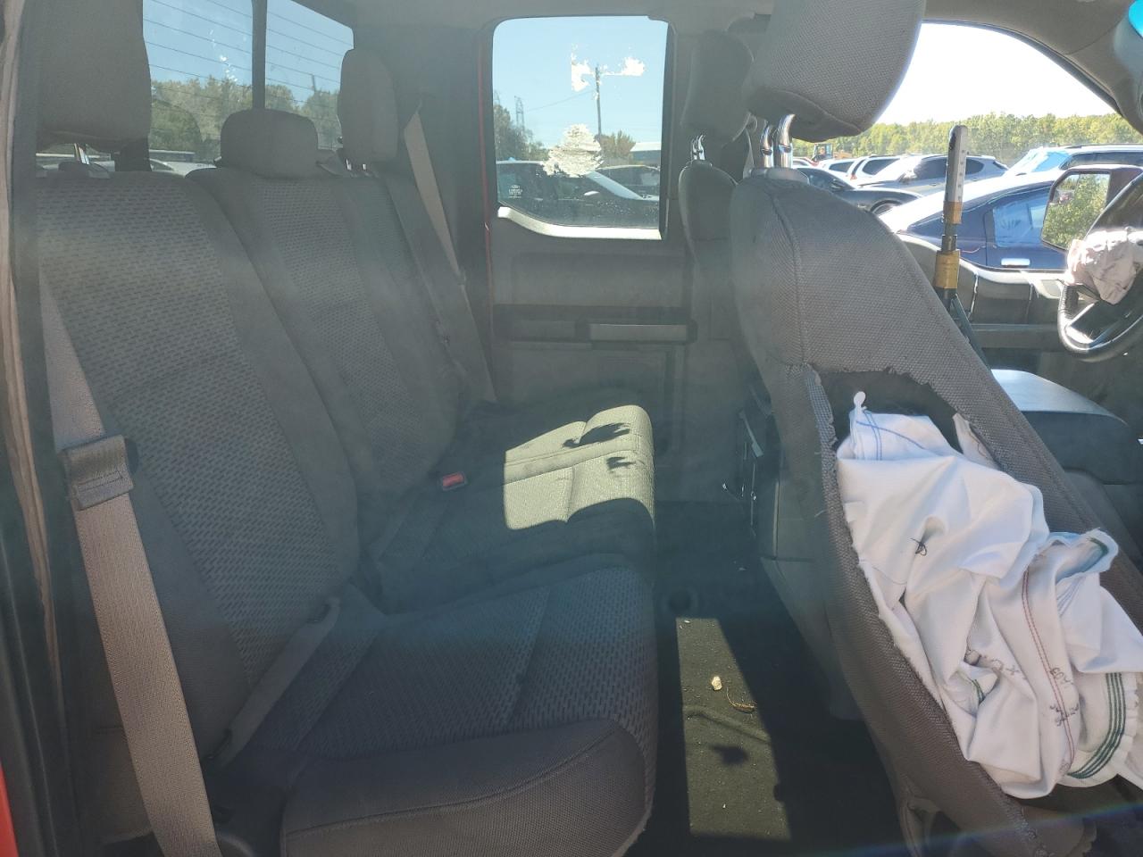 FORD F-150 SUPER CAB