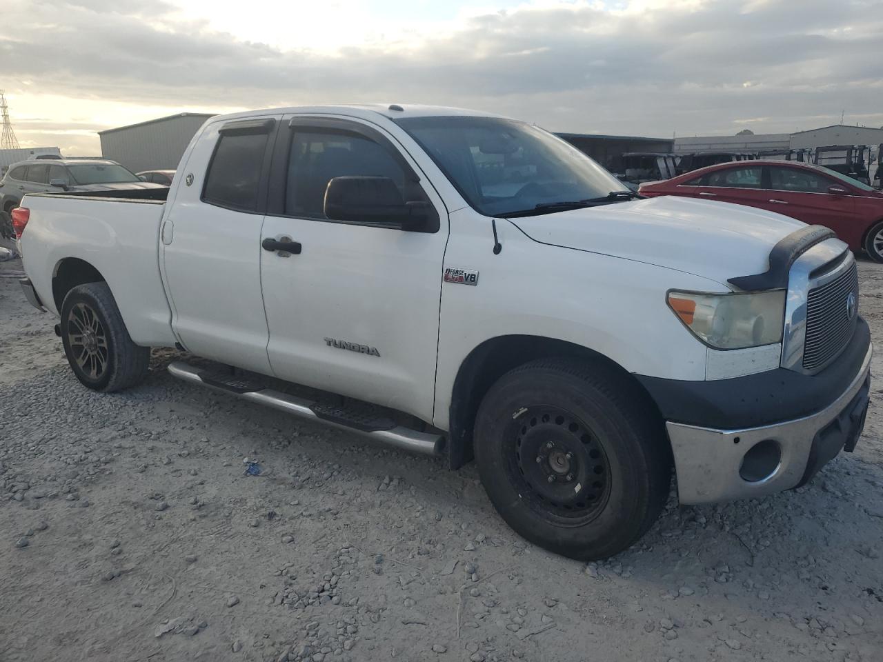 TOYOTA TUNDRA DOUBLE CAB SR5