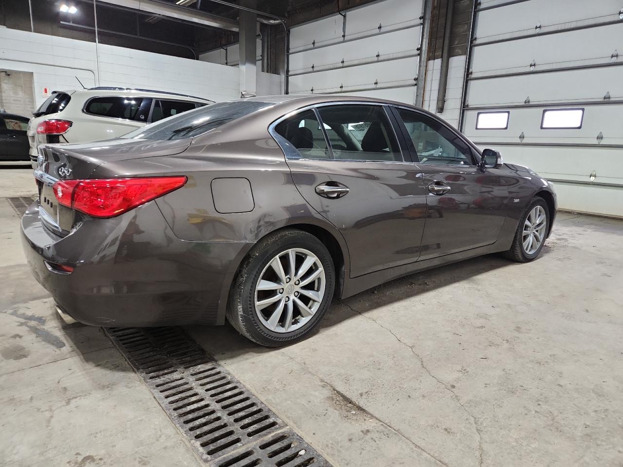 INFINITI Q50 PREMIUM