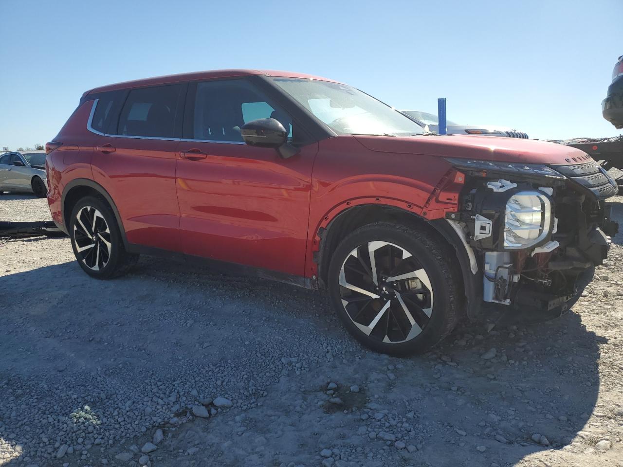 MITSUBISHI OUTLANDER SE