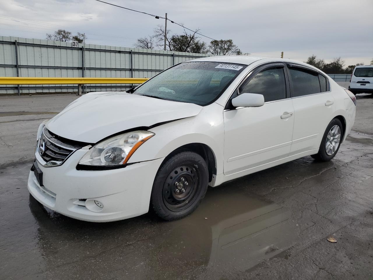 NISSAN ALTIMA BASE