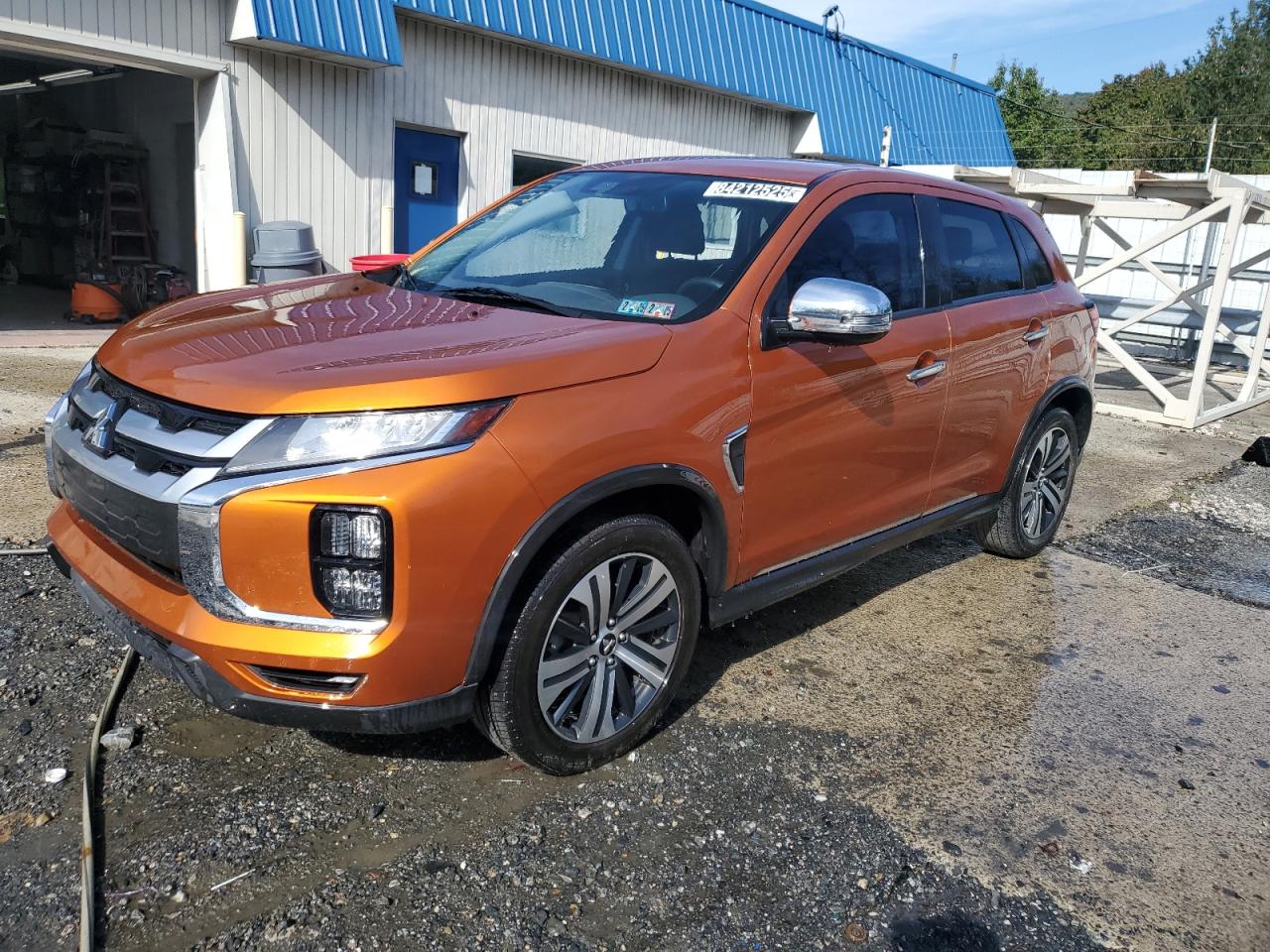 MITSUBISHI OUTLANDER SE