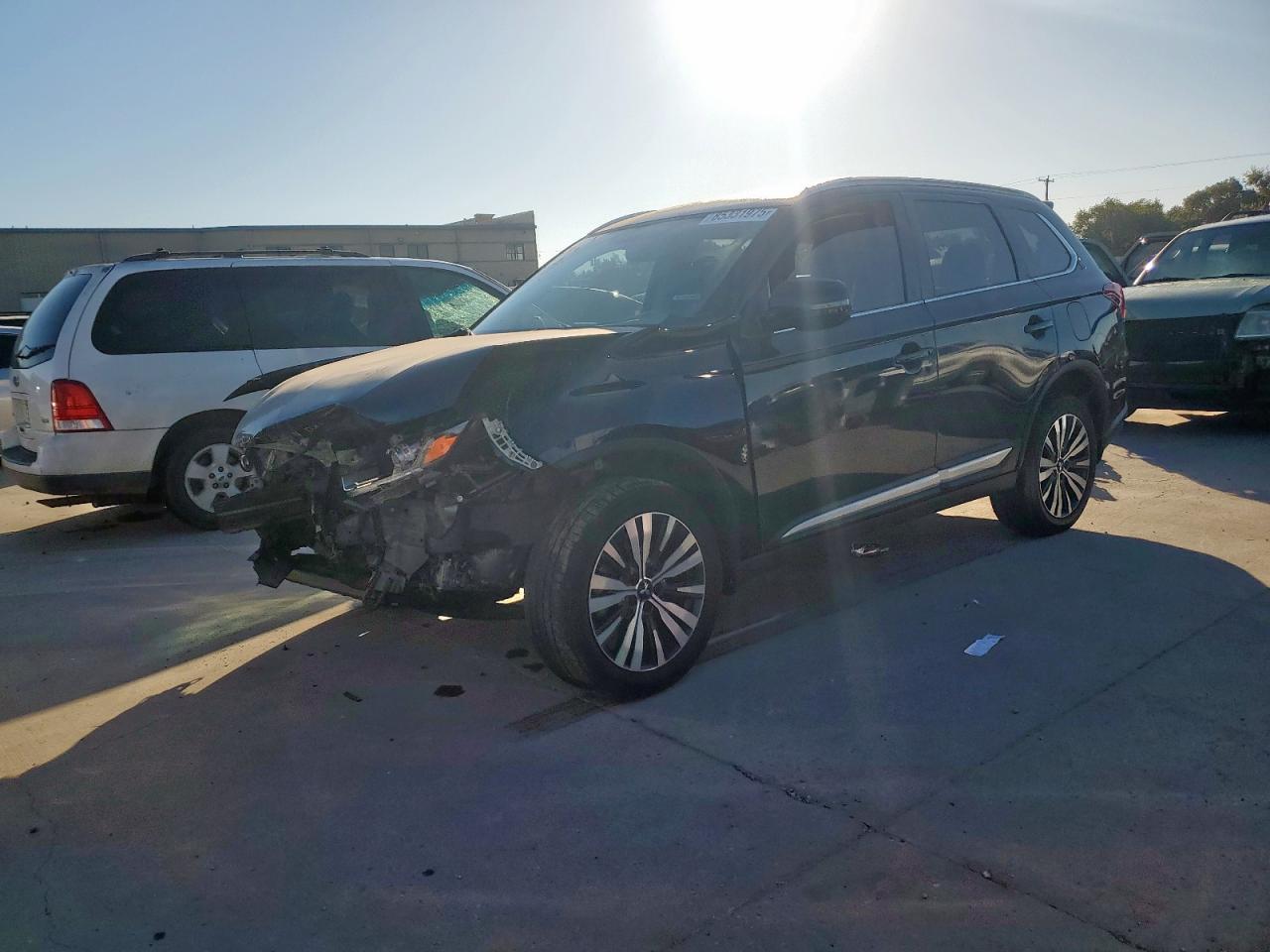 MITSUBISHI OUTLANDER SE