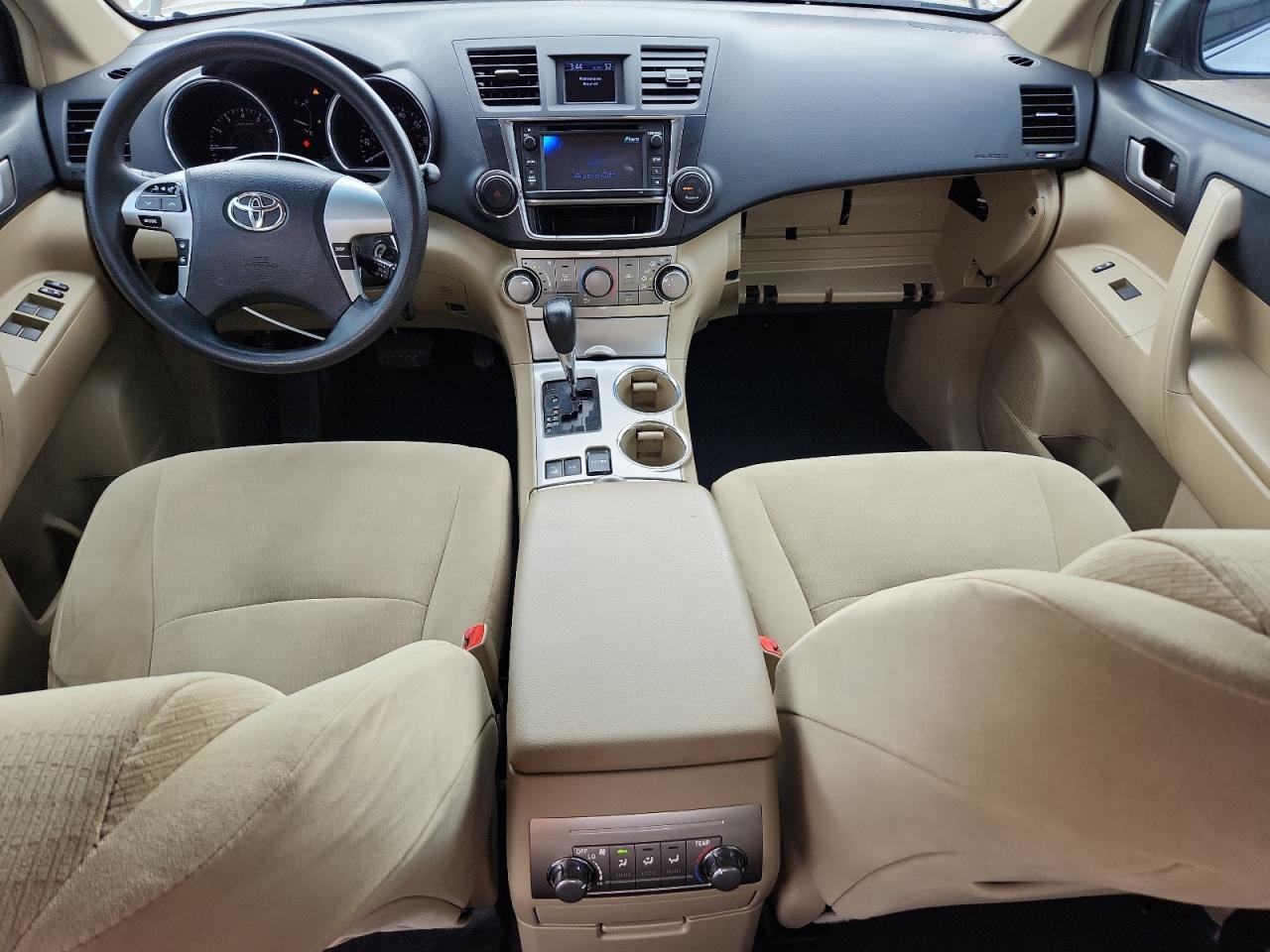 TOYOTA HIGHLANDER BASE