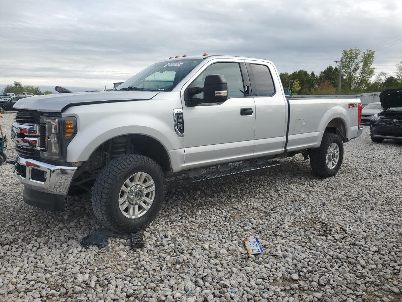 FORD F-250 SUPER DUTY