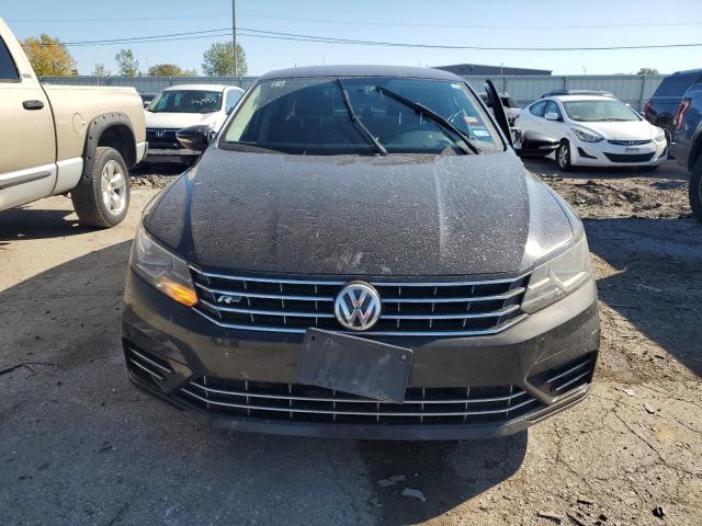 2017 VOLKSWAGEN PASSAT R-L - 1VWDT7A39HC070209